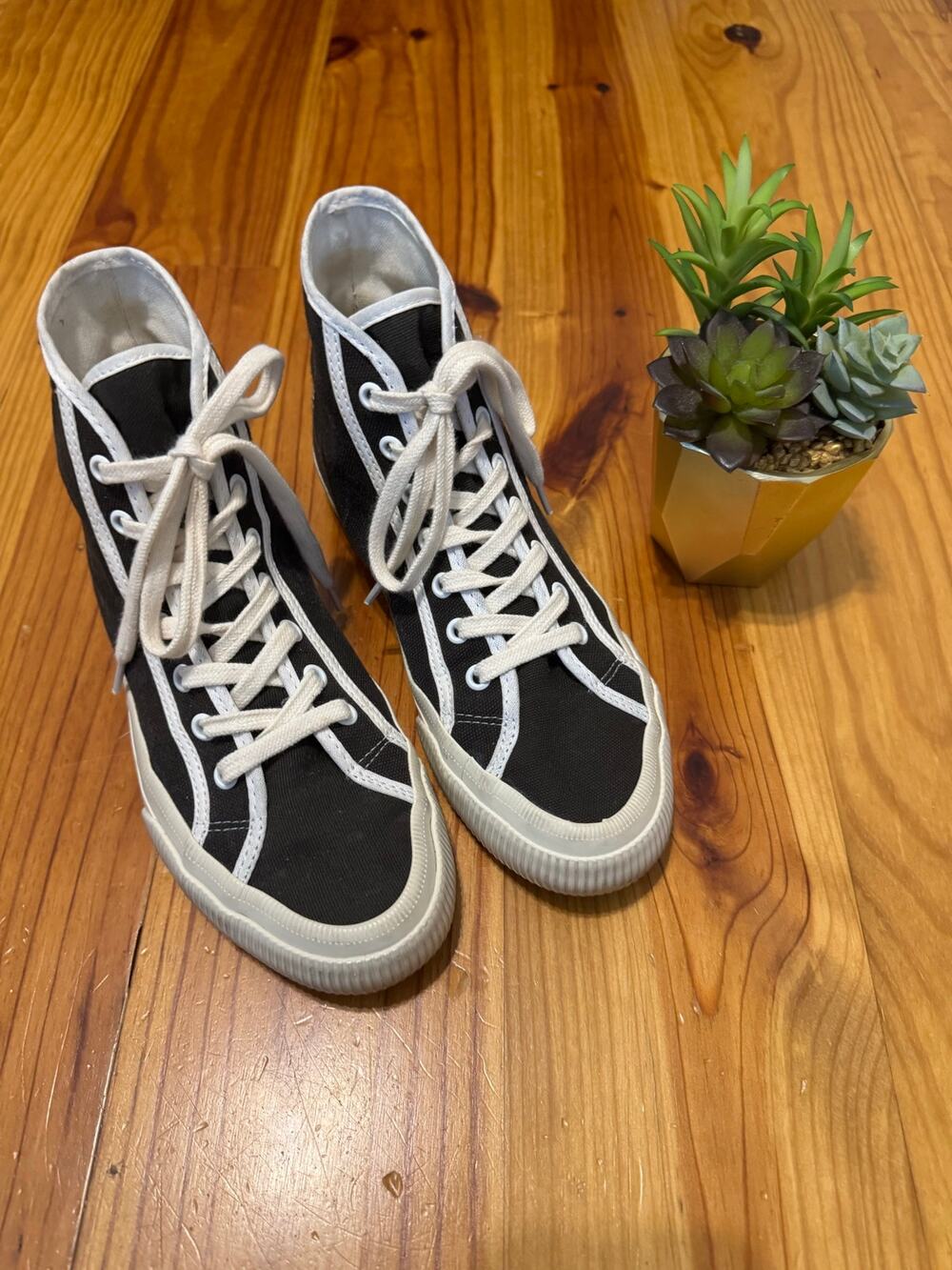RE/DONE 90s High Top Sneakers Black Women’s SIZE 38 EU 8 US